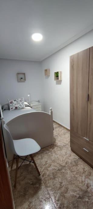 Apartamento En El Centro De Elche Con Terraza La Alborada Bagian luar foto