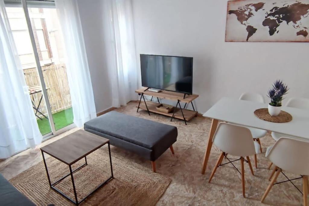 Apartamento En El Centro De Elche Con Terraza La Alborada Bagian luar foto